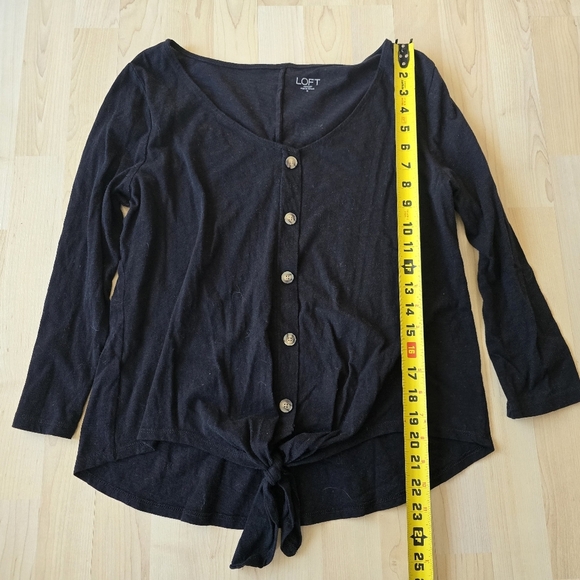 Loft outlet tie front shirt size medium - Picture 4 of 7